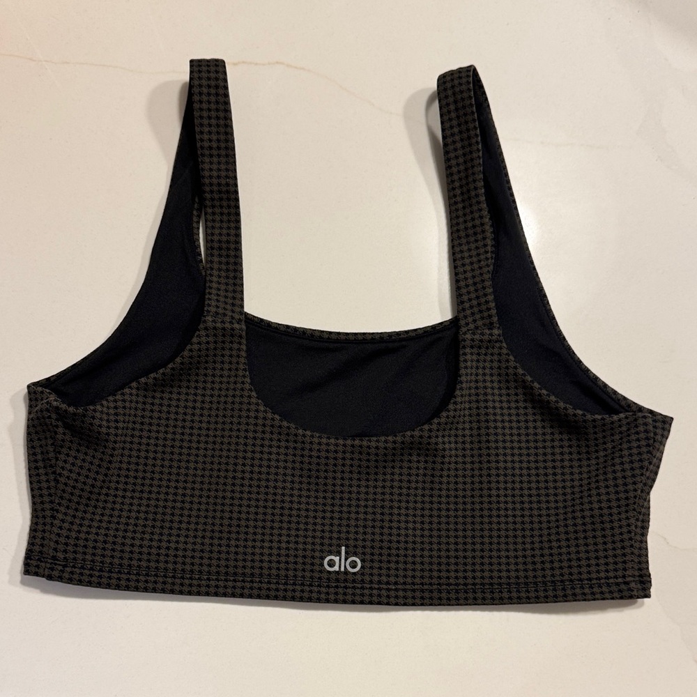 Alo Yoga Sports Bra - Picture 5 of 7